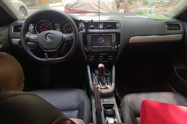 Used Volkswagen Sagitar 2017 1.6L Automatic Comfort Model
