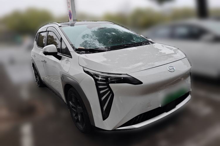 Used AION Y 2022 Plus 70 Tech Edition