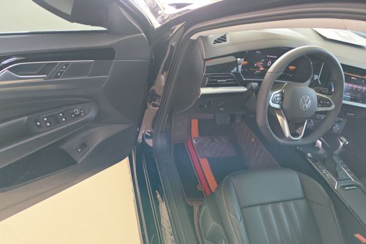 Used Volkswagen Passat 2023 280TSI Business Edition Driver Seat