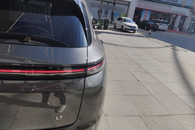 Used Li Auto L7 2023 Pro Model

