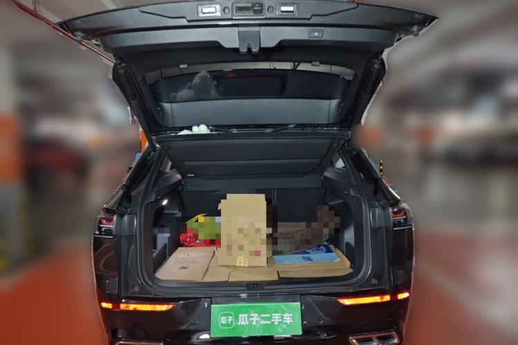 Used Volkswagen Tavendor 2024 380TSI All-Wheel-Drive R-Line Cruise Premium Edition Trunk