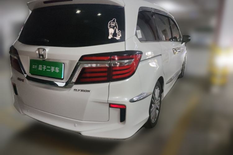 Used Honda Elysion 2016 2.4L Luxury Edition
