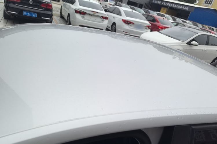 Used Volkswagen Jetta 2015 Value Edition 1.6L Manual Fashionable Style Roof