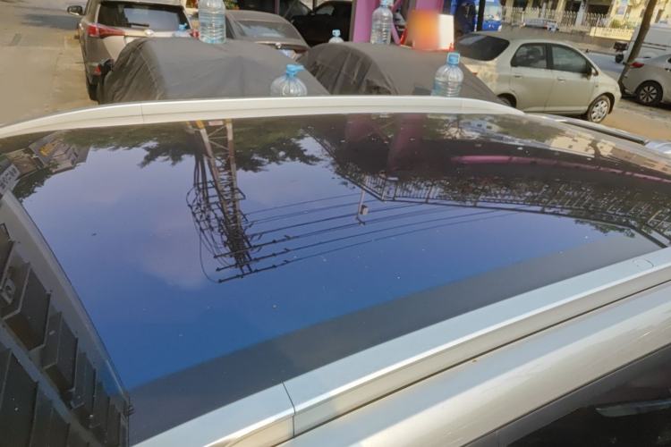 Used AION Y 2022 70 Tech Edition Lithium Iron Phosphate Roof