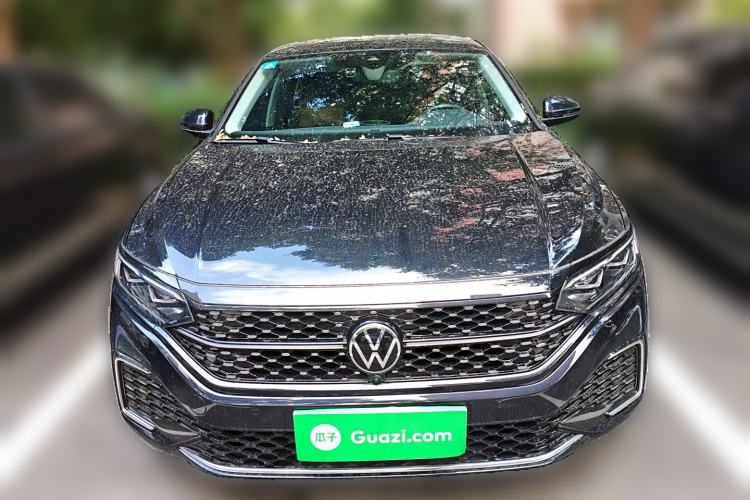 Used Volkswagen Passat 2023 330TSI Starry Luxury Edition