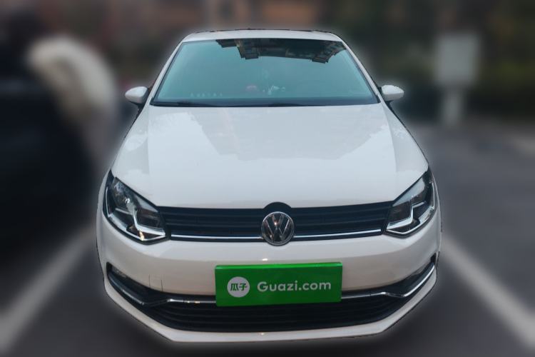 Used Volkswagen Polo 2016 1.6L Automatic Comfort Model
