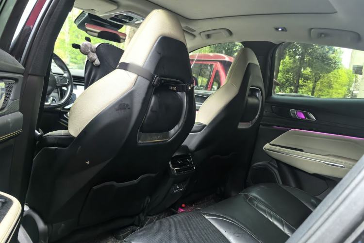 Used Lynk & Co 05 2020 2.0TD Two-Wheel Drive Shine Halo Headliner