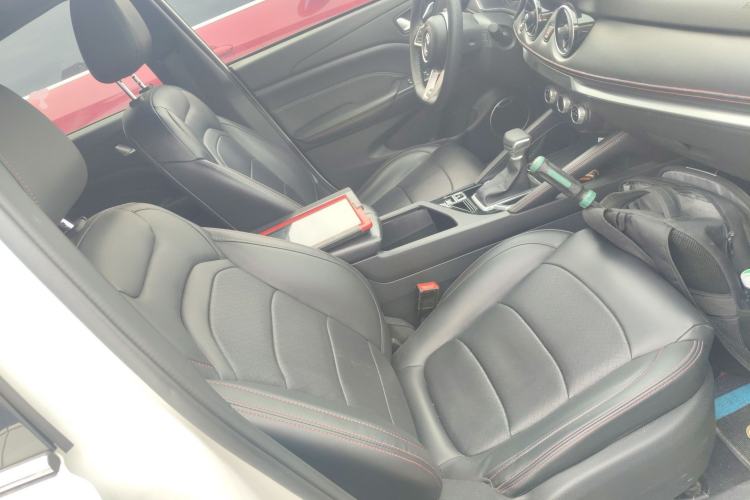 Used Dongfeng Fengon 500 2022 1.5T CVT Comfort Edition Right Front Seat