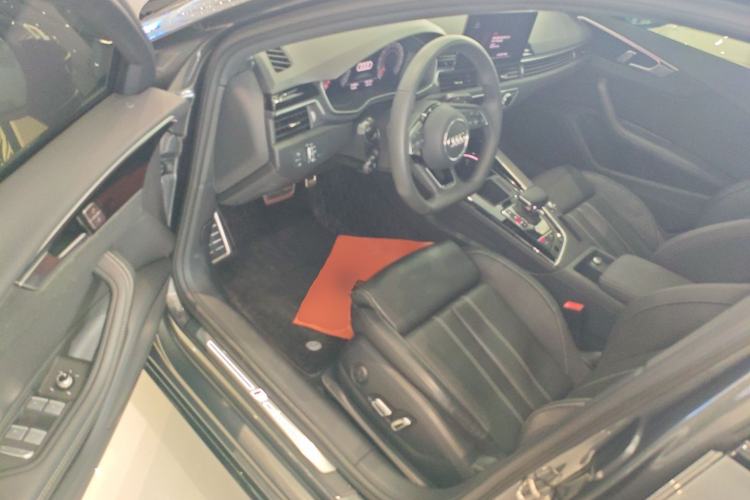 Used Audi A4L 2024 40 TFSI Luxury Dynamic Edition