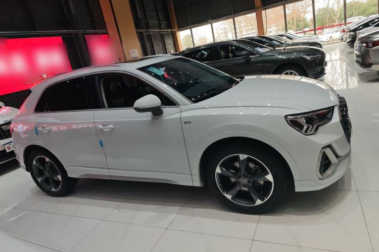 Used Audi Q3 2020 35 TFSI Fashion Dynamic Model