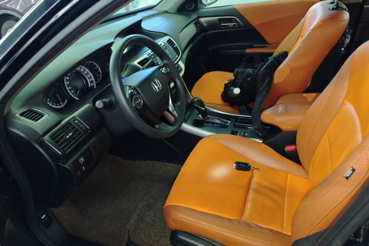 Used Honda Accord 2015 2.0L LX Comfort Edition Left Front Seat