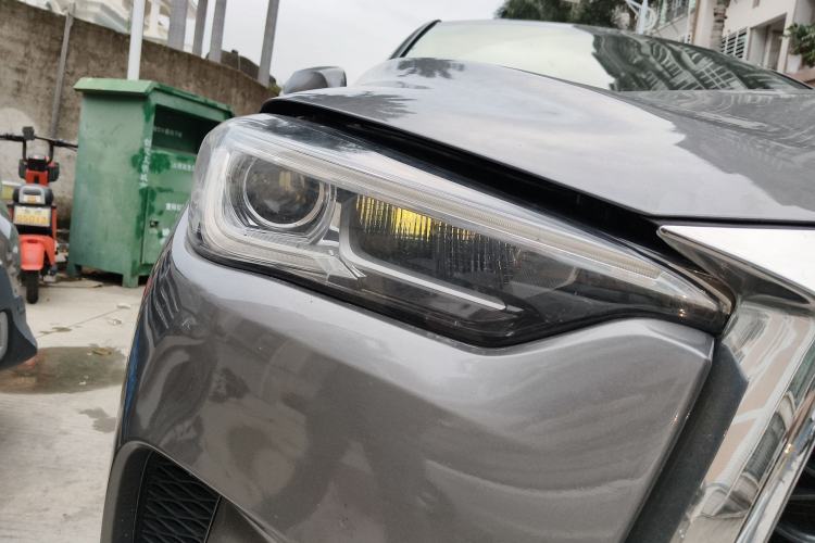 Used Infiniti QX50 2020 Revised Version 2.0T Two-Wheel Drive Elite Edition Right Front Headlight