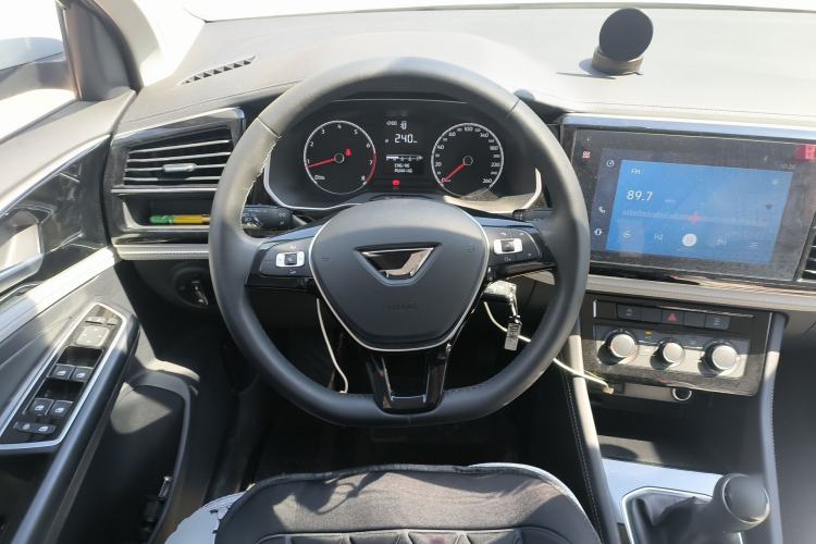 Used Jetta VS5 2024 280TSI Manual Pioneer Edition
