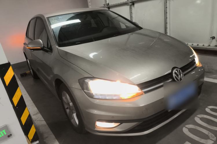 Used Volkswagen Golf 2018 1.6L Automatic Fashion Model
