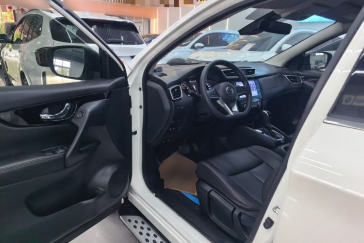 Used Nissan Qashqai 2022 2.0L CVT XV Smart Enjoyment Version Driver Seat