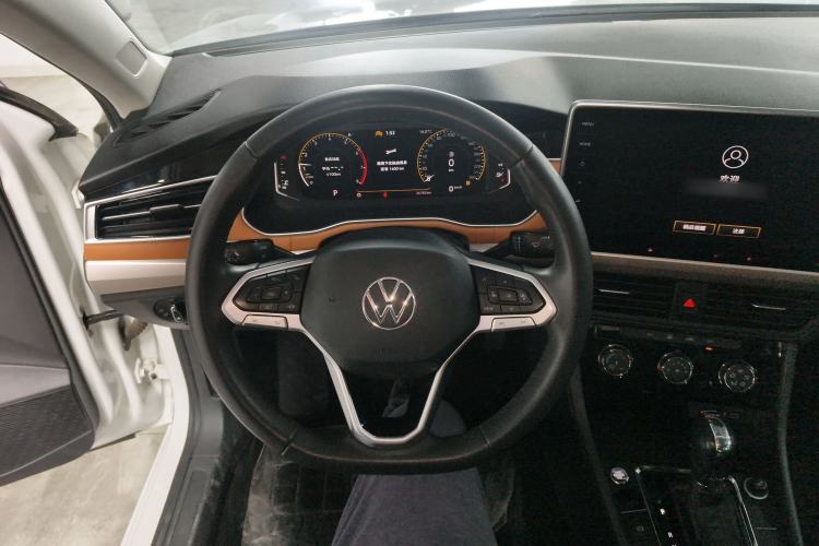 Used Volkswagen Bora 2023 200TSI DSG YueXing PRO Edition Steering Wheel