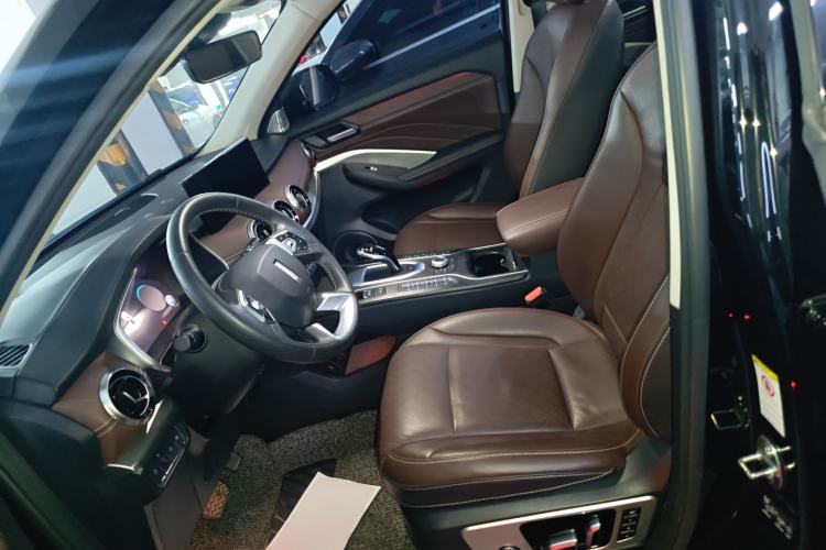 Used Wey VV6 2020 2.0T Two-Wheel Drive Smart Enjoyment+
