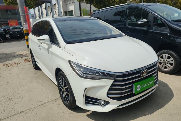 Used BYD Song MAX 2017 1.5T Automatic Smart Connect Elite 7-Seater

