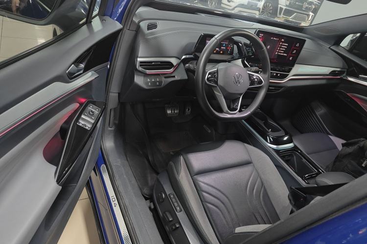 Used Volkswagen ID.4 CROZZ 2024 PRO Model Driver Seat