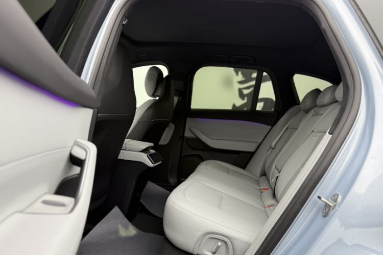 Used Nio ES6 2023 75 kWh Interior 4