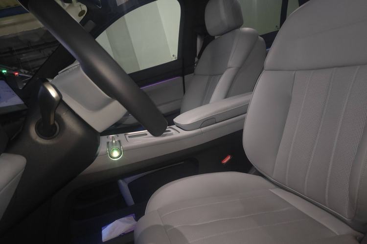 Used Nio ES8 2024 75 kWh Executive Edition
