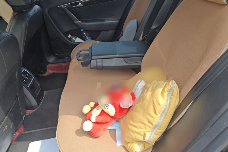 Used Volkswagen Magotan 2012 Revised 1.8TSI Luxury Version Left Rear Seat