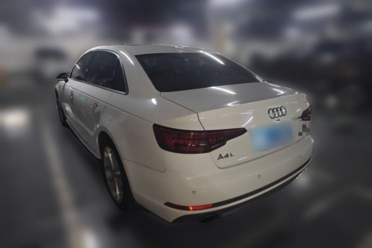 Used Audi A4L 2018 30th Anniversary Edition 40 TFSI Fashion Model
