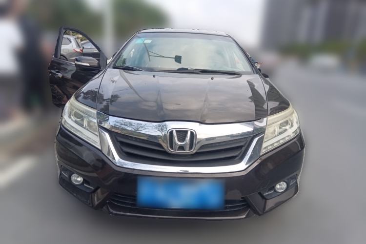 Used Honda Crider 2013 1.8L automatic luxury edition
