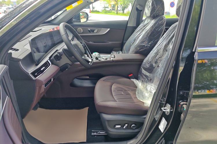 Used Chery Tiggo 8 PRO 2025 390T Two-Wheel Drive Prestige Version I
