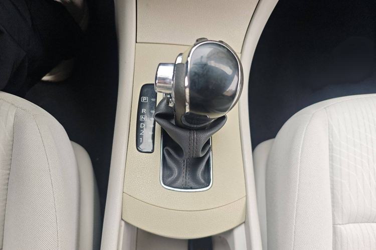 Used Dongfeng Aeolus A60 2016 1.6L Automatic Luxury Model
