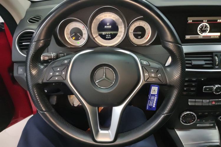 Used Mercedes-Benz C-Class 2011 C 200 Fashion Travel Edition