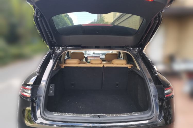 Used Hima AITO M5 2022 Extended-Range Four-Wheel Drive Ultimate Edition Trunk