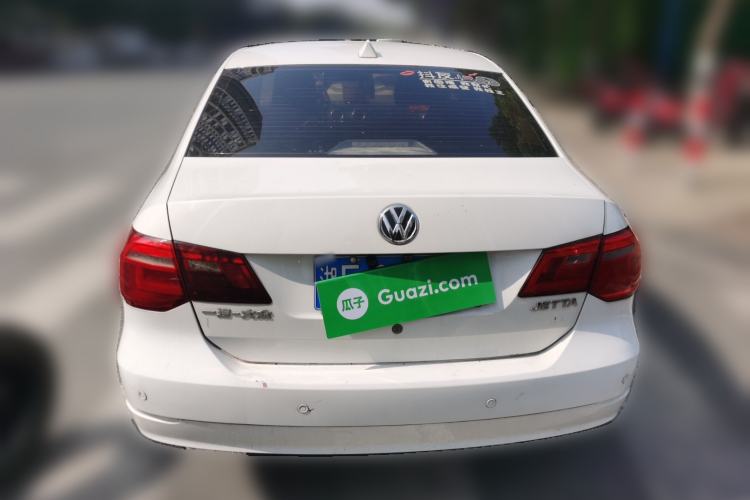 Used Volkswagen Jetta 2015 1.6L Manual Fashion Edition