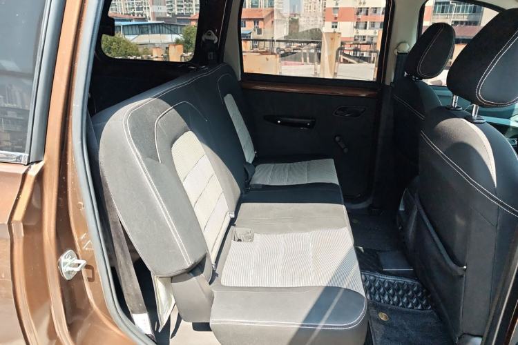 Used Wuling Hongguang 2019 1.5L S Basic Version China VI Standard LAR