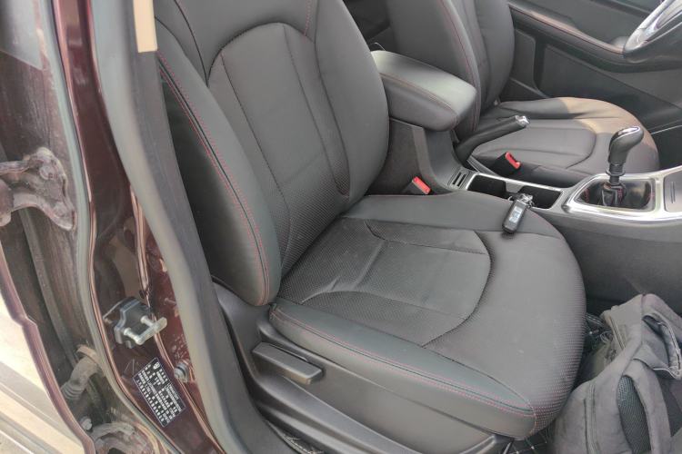 Used Baojun 560 2016 1.8L Manual Luxury Edition Right Front Seat