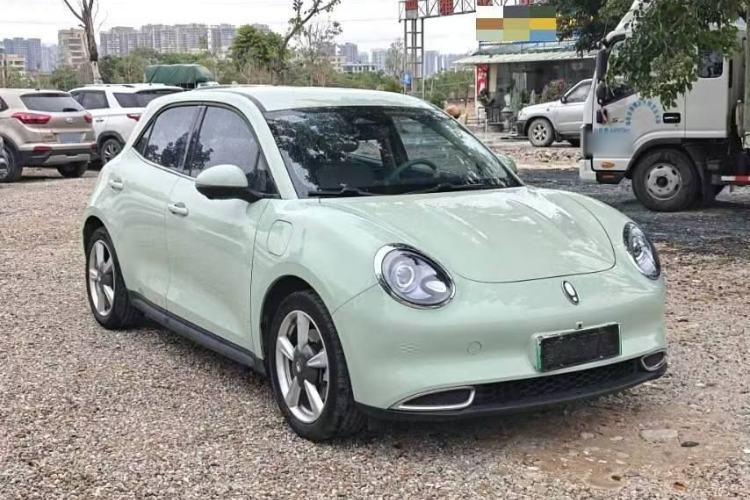 Used ORA Good Cat 2023 401 km Standard Range Luxury Version Lithium Iron Phosphate Exterior 3