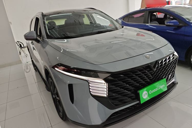 Used Venucia V 2021 260T Top-Tier Version Front Right 45 Deg