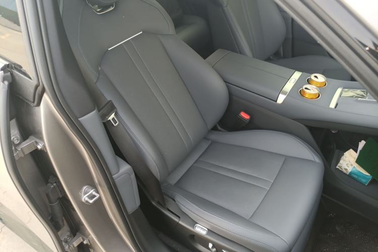 Used Xiaomi Auto YU7 2025 Ultra-Long Range Rear-Wheel Drive Version
