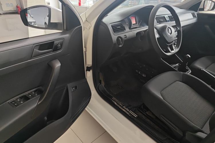 Used Volkswagen Santana 2018 1.5L Manual Fashion Edition
