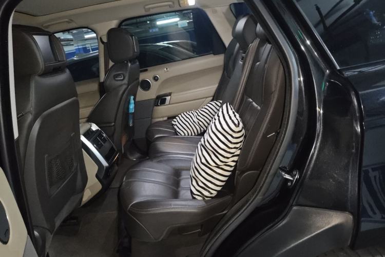 Used Land Rover Range Sport 2014 3.0 SC V6 HSE DYNAMIC Left Rear Seat