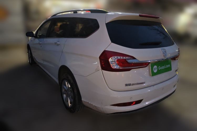 Used Baojun 310W 2017 1.5L Manual Fashion Model China V
