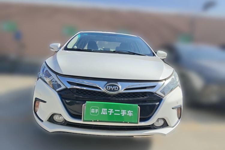 Used BYD Qin New Energy 2015 1.5T Dual-Crown Flagship Edition
