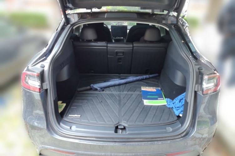 Used Tesla Model Y 2024 Rear-Wheel-Drive Version
