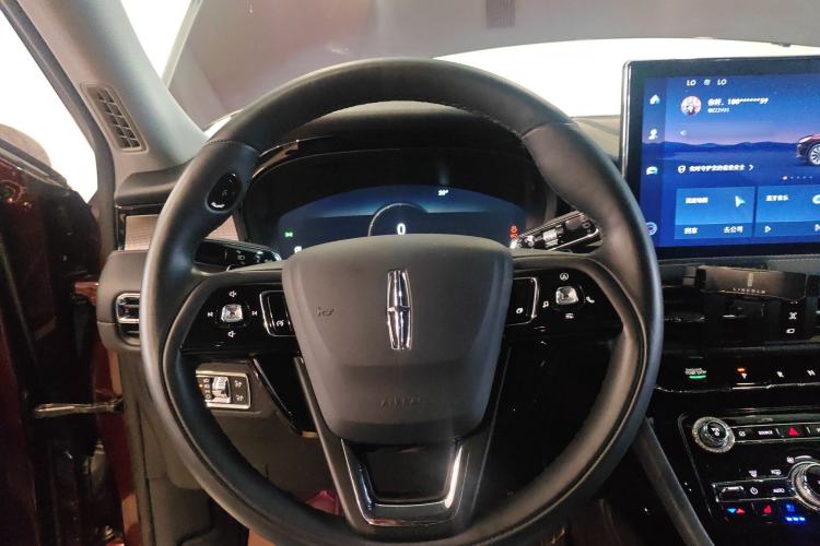 Used Lincoln Corsair 2022 2.0T Two-Wheel Drive Deluxe Edition Steering Wheel