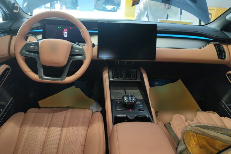 Used BYD Song L EV 2025 Intelligent Driving Version 662 km LiDAR Excellence Edition
