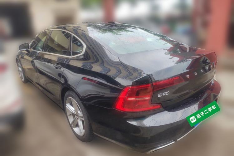 Used Volvo S90 2018 T4 Zhiyuan Edition
