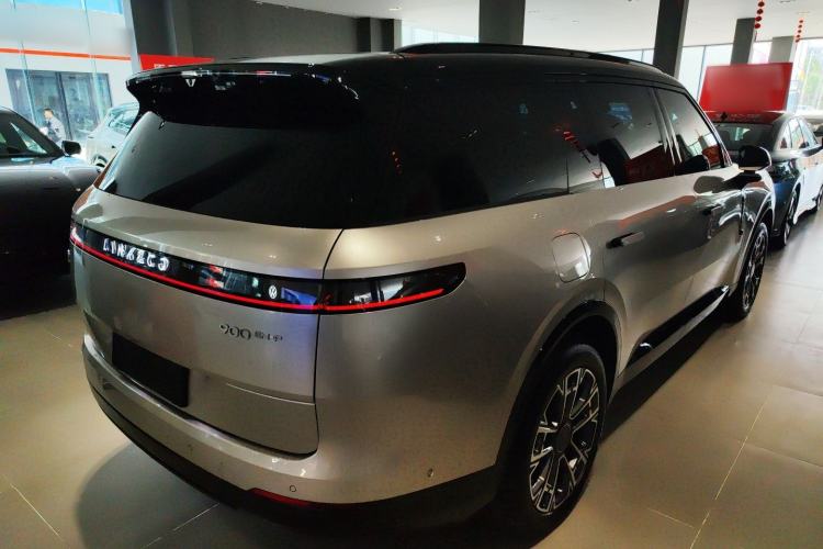 Used Lynk & Co 900 2025 1.5T Ultra Rear Right 45 Deg