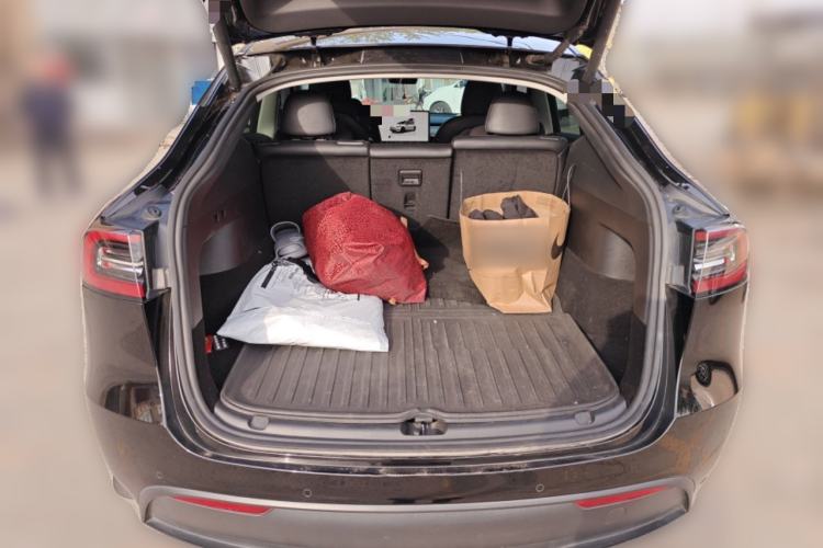 Used Tesla Model Y 2022 Rear-Wheel-Drive Version Trunk