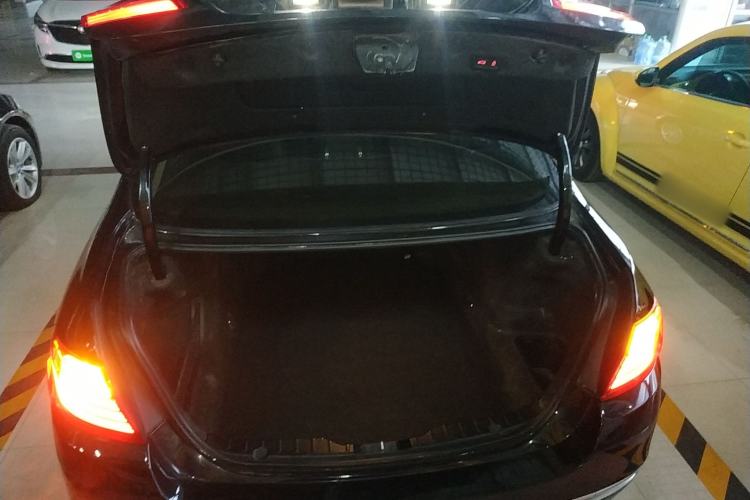 Used BMW 5 Series 2014 525Li Luxury Design Package
