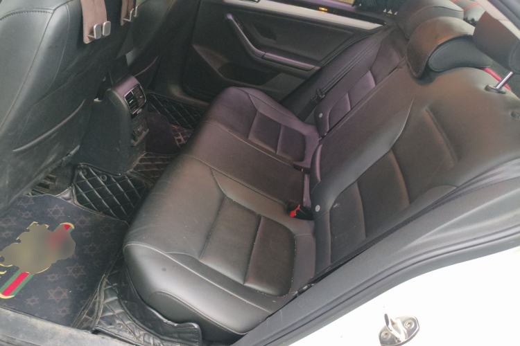 Used Volkswagen Sagitar 2017 180TSI Automatic Luxury Edition Left Rear Seat